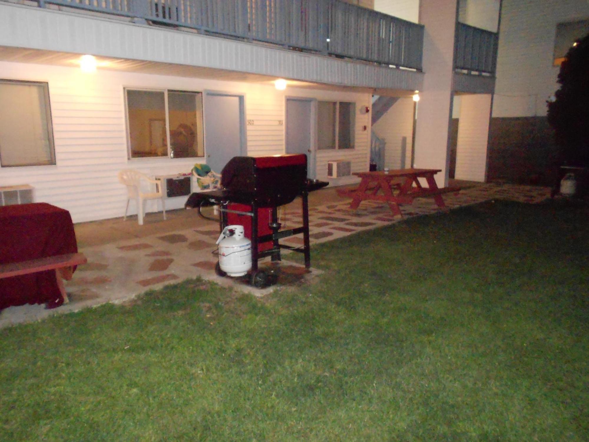Flagship Motorcourt Motel Hampton Exterior photo