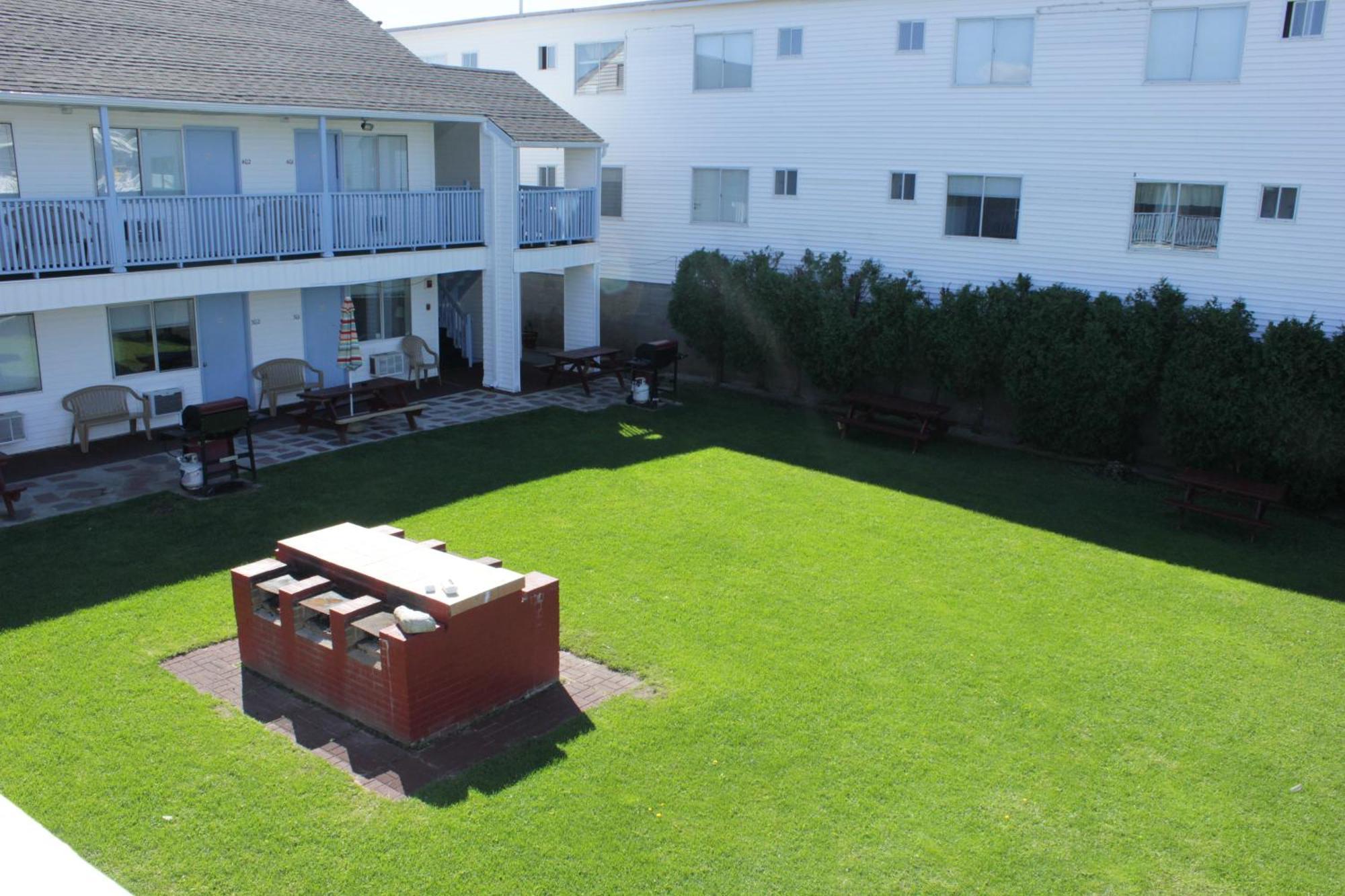Flagship Motorcourt Motel Hampton Exterior photo